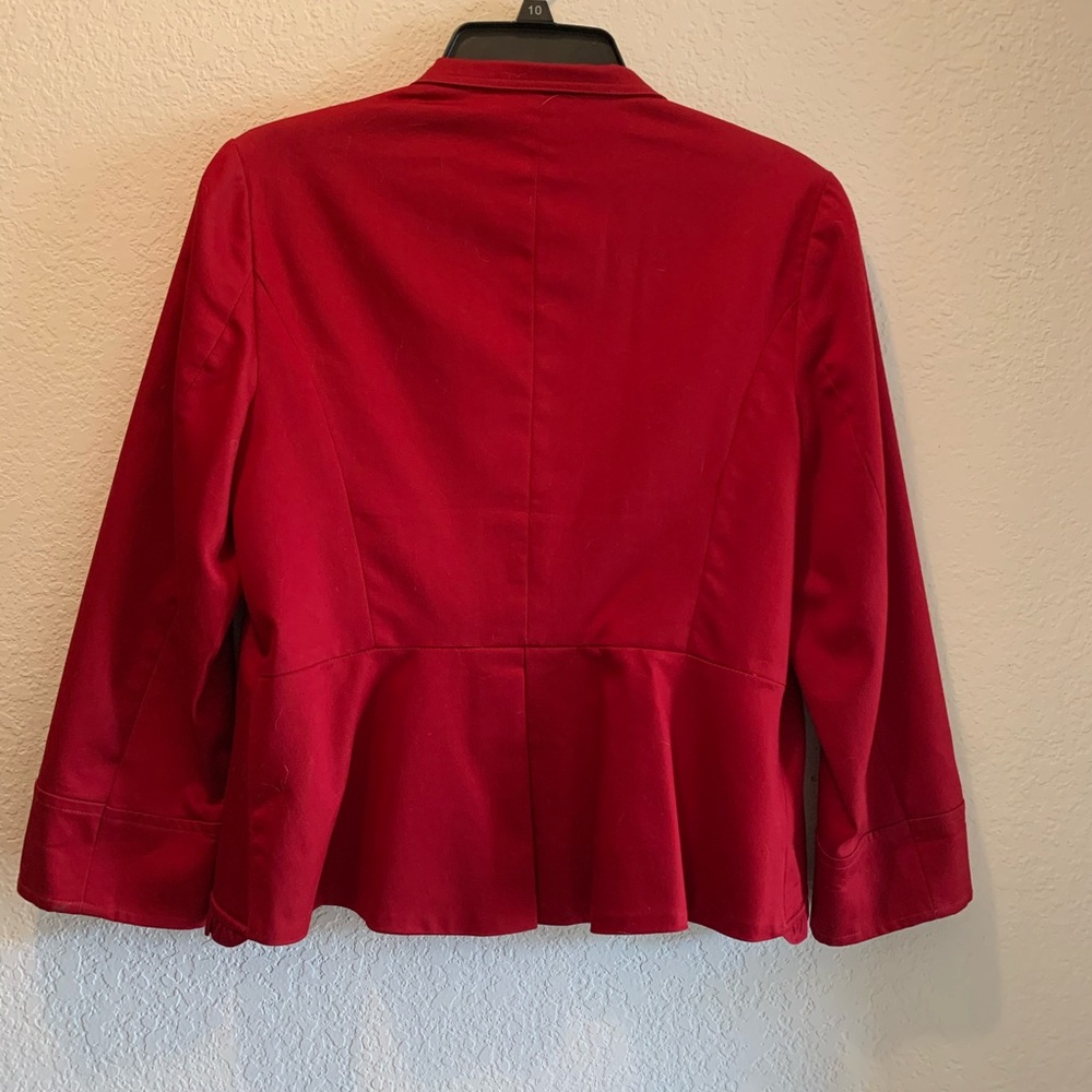 Blazer - Picture 2 of 3